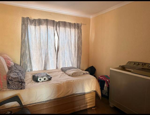 3 BEDROOM HOUSE FOR SALE IN TLHABANE WEST